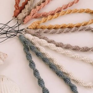 آویز موبایل بافت پیچک