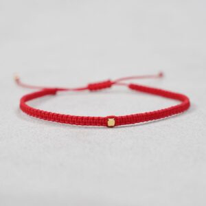 افسانه دستبند قرمز